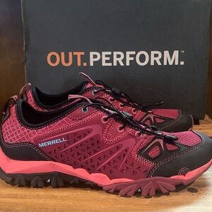 Women’s Merrell Capra Rapid in Bright Red. Size 8.